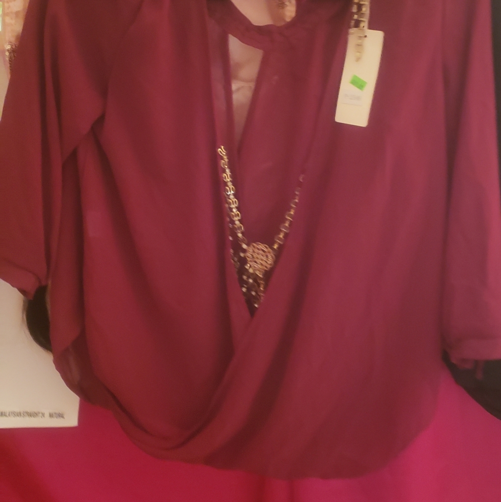 Tops - Picture 6 of 7